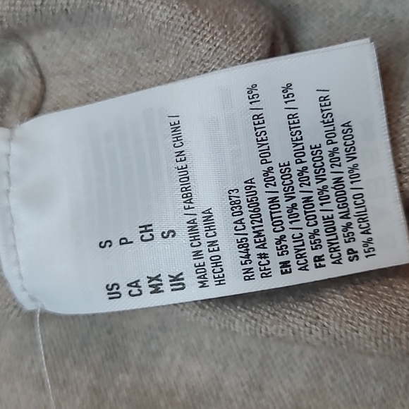 AMERICAN EAGLE TAN LONG SLEEVE LIGHT WEIGHT V NECK PULLOVER SWEATER - Picture 12 of 12